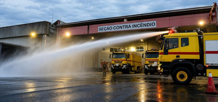 Como os bombeiros do Aeroporto de Navegantes garantem a segurança