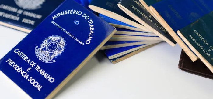 PEC 6x1: alta renda fica sem limite de jornada