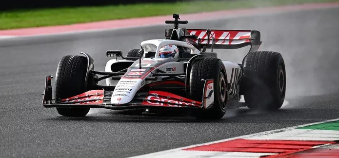 Grosjean retorna à F1 após 1.762 dias