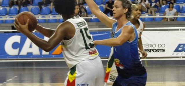 Presidente Venceslau vence Blumenau no feminino de basquete