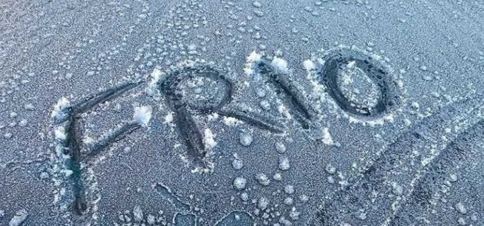 Massa de ar frio derruba temperaturas e traz geada para SC