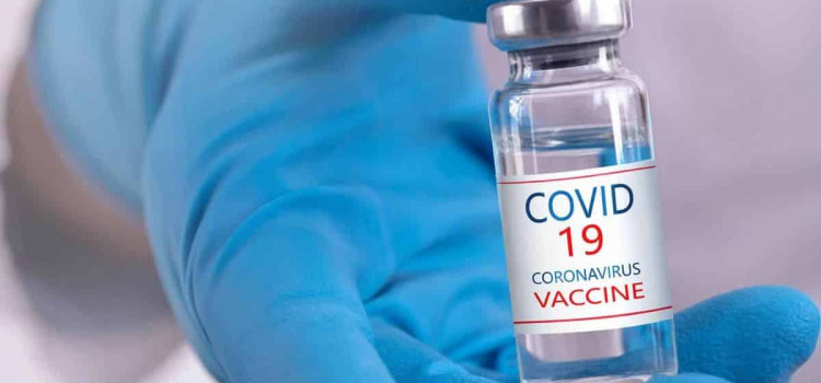 EUA planejam vacinação massiva contra a Covid-19 em outubro