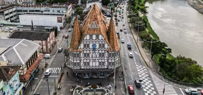 Blumenau entra no ranking das cidades que mais criam vagas no Brasil