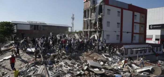 Terremoto de 7,4 na Colômbia deixa 132 mortos e causa reflexos no Brasil