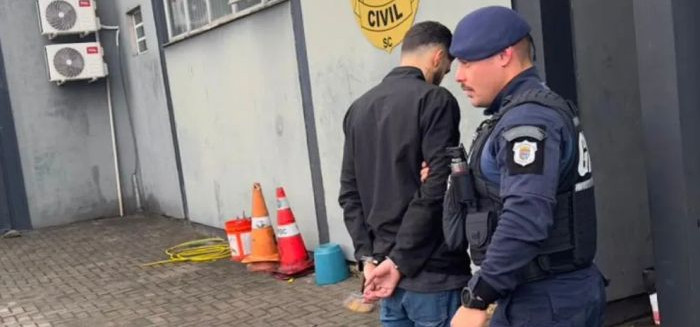 Motorista é preso após acidente revelar CNH falsa