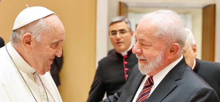 Lula se reúne com Papa Francisco