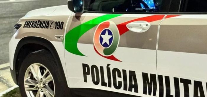 Foragida por furto qualificado é presa pela PM no Garcia