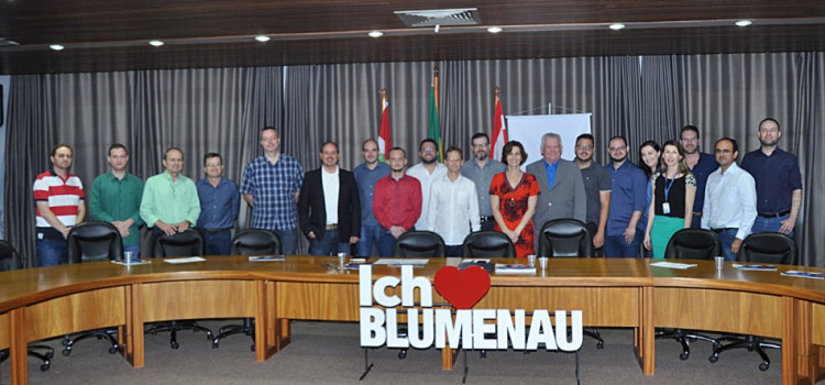 Conselho Municipal de Inovação de Blumenau elege presidente e vice