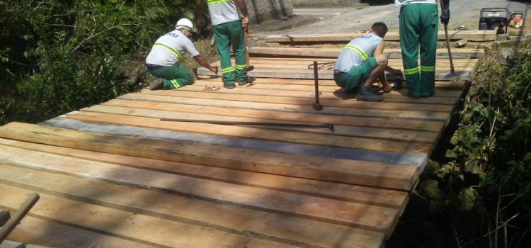 Seurb começa trabalho de manutenção em pontes de madeira