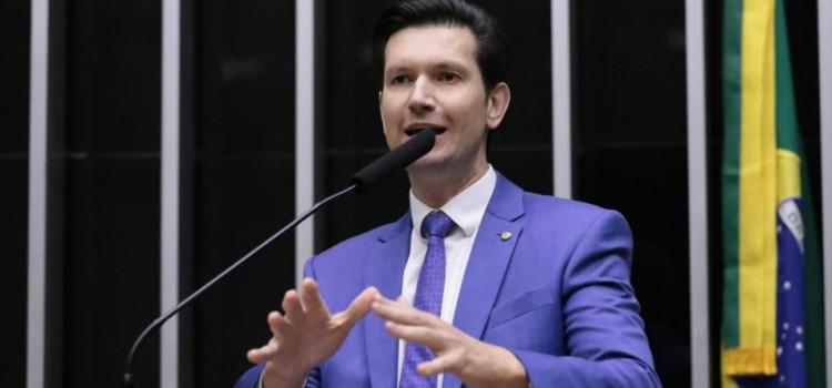 Gilson Marques ataca a irresponsabilidade financeira do Brasil