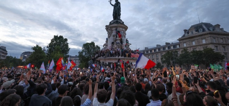 Esquerda vence eleições na França