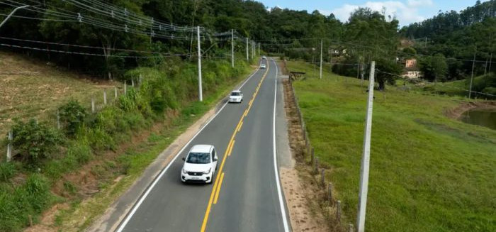 Governador suspende contrato de R$ 116 milhões para lombadas nas SCs