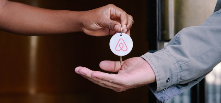 Em um ano, Airbnb movimenta R$ 4,7 bilhões em Floripa
