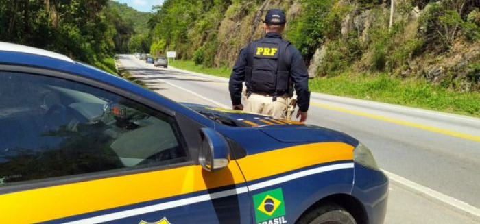 PRF intensifica fiscalização em rodovias de Blumenau e região na Páscoa