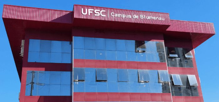 UFSC Blumenau oferece bolsas de R$ 700 para estudantes de graduação