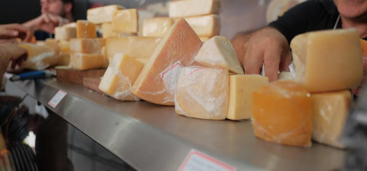 Famoso concurso de queijos artesanais ocorre em Florianópolis