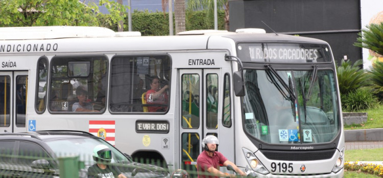 Prefeitura anuncia ajustes no transporte coletivo