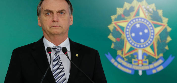 Bolsonaro anuncia saída do PSL e criação de novo partido