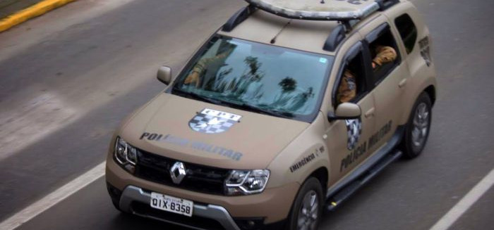Mulher é presa no Garcia após agredir a própria mãe de 74 anos