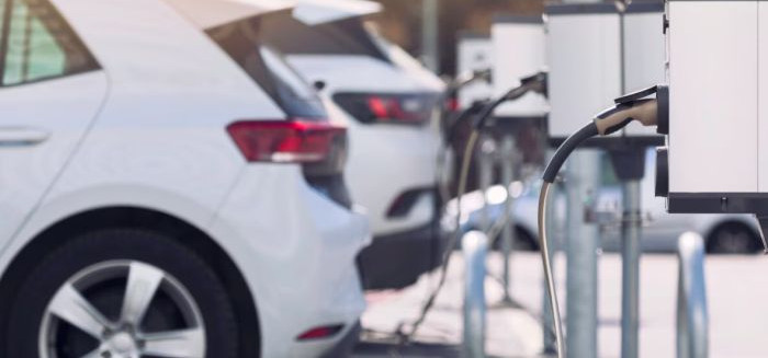 Carros eletrificados em SC: buscas crescem 26%