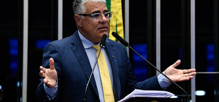 Girão  pede impeachment de Alexandre de Moraes