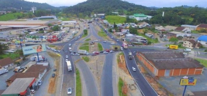 BR-470 terá interdição total em Blumenau nesta quinta-feira
