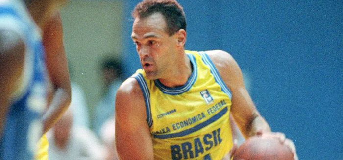 Morre Oscar Schmidt, lenda do basquete, aos 68 anos