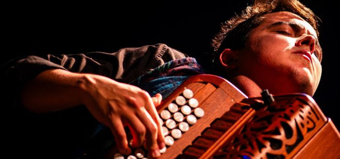 Show gratuito de jazz e acordeom movimenta o Carlos Gomes