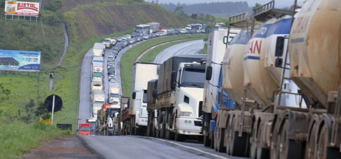 Caminhoneiros ameaçam nova greve nacional nesta semana