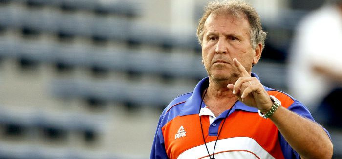 Zico em Blumenau: ícone do futebol compartilha lições de carreira e liderança