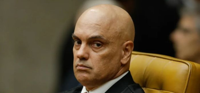 Moraes ordena que Receita apure possível quebra de sigilo de ministros