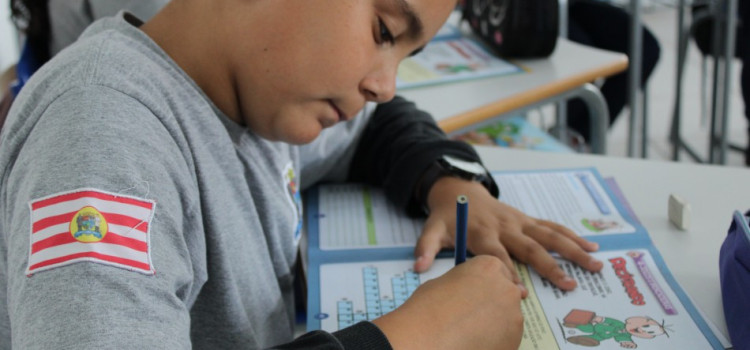 Período para renovação de matrículas em escolas está aberto