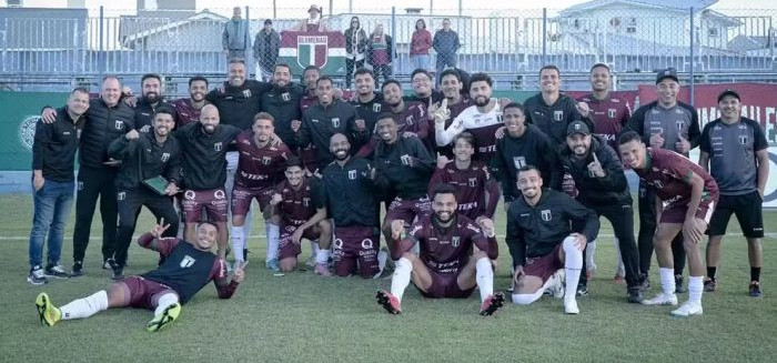 BEC vence o Tubarão em jogo de cinco gols e segue líder no estadual