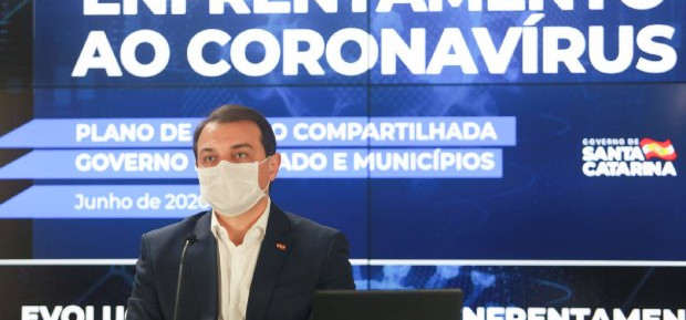 Governador Carlos Moisés testa positivo para novo coronavírus