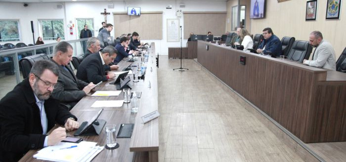 Novo programa permite que empresas adotem pontos de ônibus