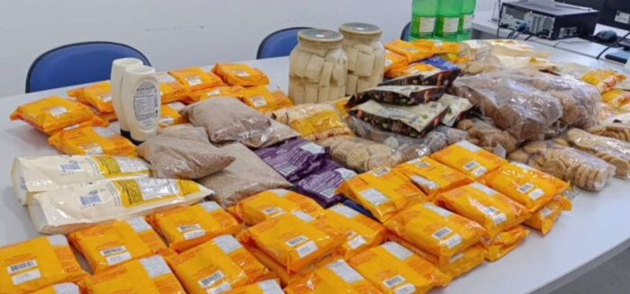 Procon apreende alimentos vencidos em cinco mercados de Gaspar