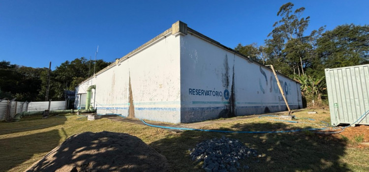 Samae inicia reforma de reservatório construído na década de 1970