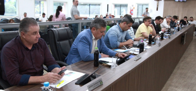 Câmara aprova regulamentação de ciclomotores