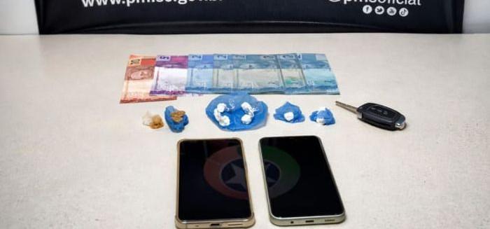 PM acaba com ponto de venda de drogas na Velha