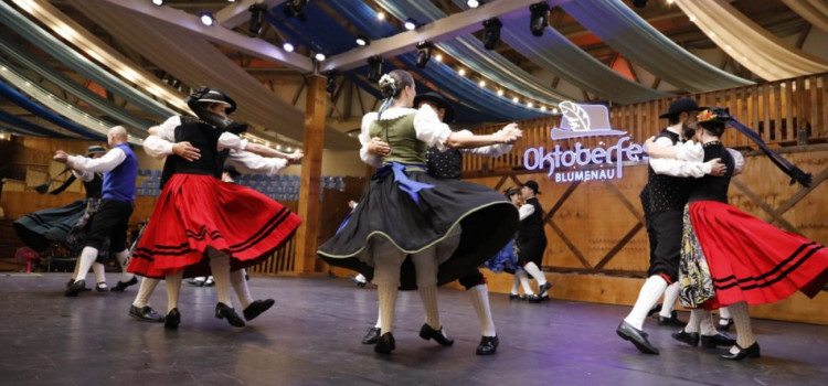 Festival de Danças Germânicas estreia na Oktober