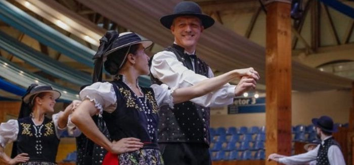 Oktober prorroga inscrições para festival de danças germânicas