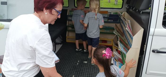 Biblioteca Ambulante inicia jornada anual em Blumenau no dia 23 de fevereiro