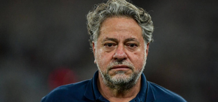 Casares renuncia ao comando do São Paulo