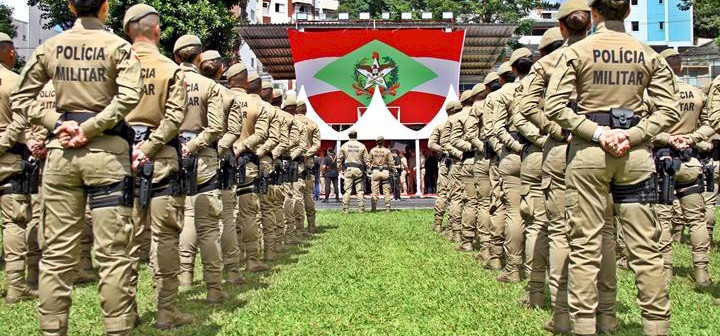 Homens se agridem com faca e foice na Itoupava Norte