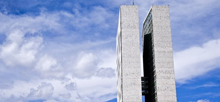 Senado pode votar amanhã aumento no número de deputados federais