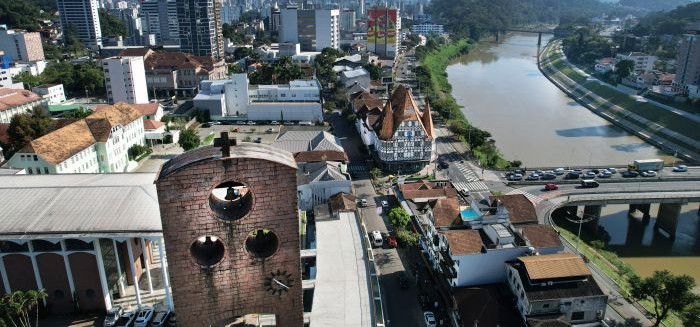 Blumenau registra salto de 21% em buscas de viajantes no Brasil