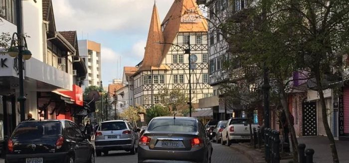 Comércio tem autorização para abrir na Sexta-feira Santa e Páscoa