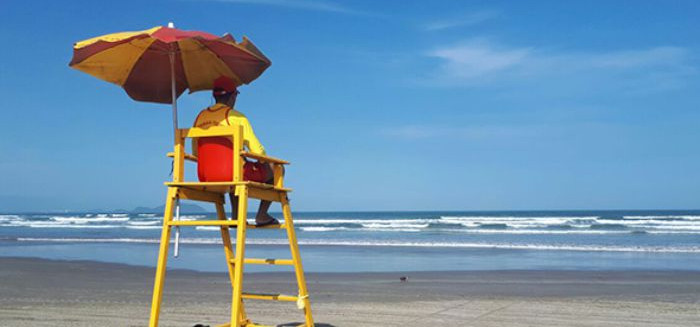 Operação Estação Verão registra janeiro sem resgates em 46 praias de SC