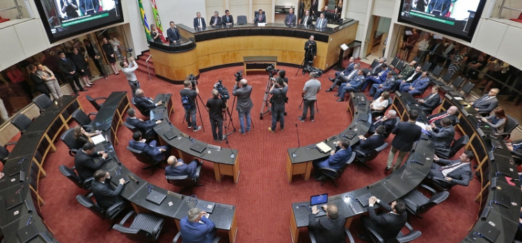 Assembleia retoma atividades legislativas hoje