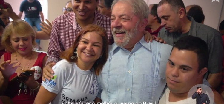 Ministro do TSE suspende propaganda eleitoral do PT que exibiu Lula na televisão